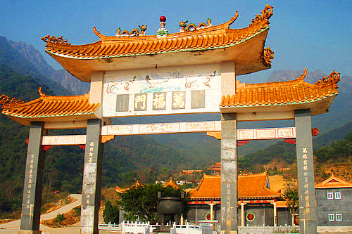 万福寺位于福建省福清县渔溪镇的黄檗山,简称黄檗寺.