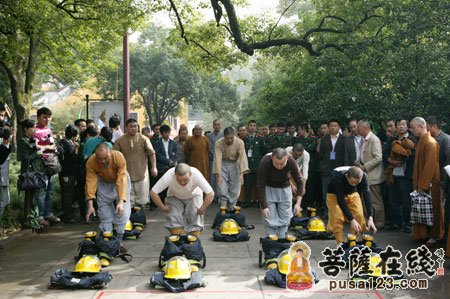 灵隐寺-杭州灵隐寺举行宗教界消防运动会