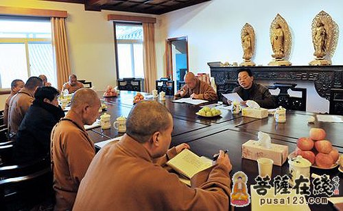 佛教-普陀山佛教协会召开五届二十一次常务理事会 道慈法师主持会议