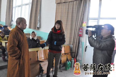寒山寺-寒山寺慈善中心与姜堰市观音寺联合举行送温暖献爱心活动