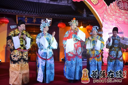 摄影-2012上海龙华古寺迎财神慈善晚会捐出千万善款