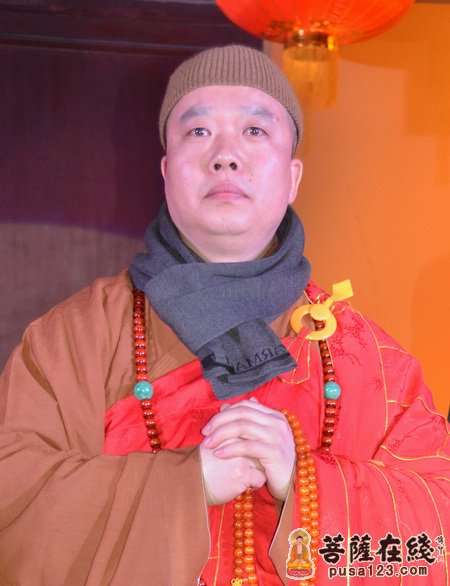 摄影-2012上海龙华古寺迎财神慈善晚会捐出千万善款