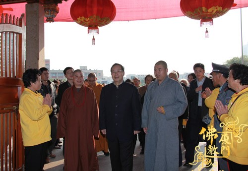 南普陀寺-十届全国政协副主席张怀西一行参访南普陀寺