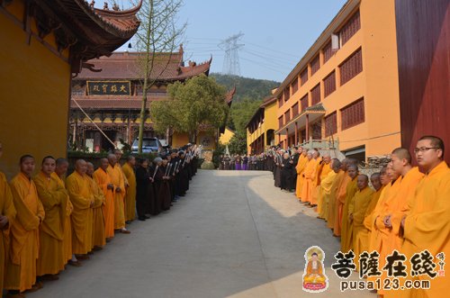 湖州常照寺隆重举行佛舍利瞻仰法会