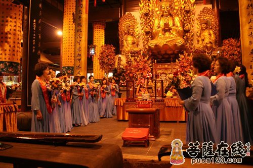 音乐会-梵音无尽 灯灯相续—上海龙华古寺举行佛历二五五六年佛诞音乐会