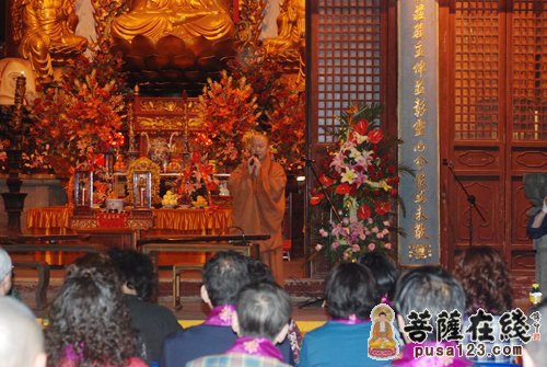 音乐会-梵音无尽 灯灯相续—上海龙华古寺举行佛历二五五六年佛诞音乐会