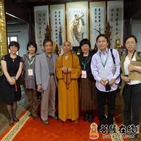 文化-世界茶联合会副理事长小泊重洋先生一行参访天童禅寺