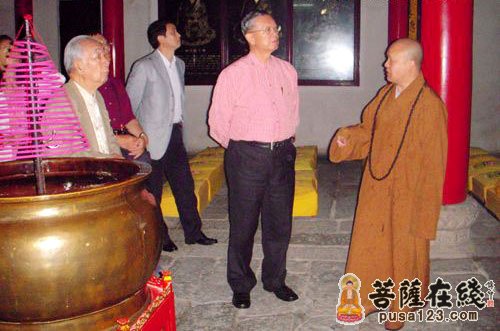 五祖寺-台北市湖北同乡会会长一行参访黄梅五祖寺 见忍大和尚热情接待