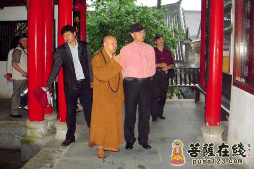 五祖寺-台北市湖北同乡会会长一行参访黄梅五祖寺 见忍大和尚热情接待