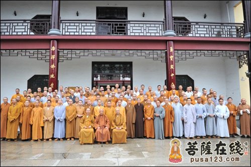 佛教-加拿大湛山精舍开山宗长性空长老一行参访广东南华禅寺