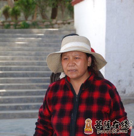 孤儿院-上海玉佛禅寺觉群慈爱功德会六一儿童节慰问西藏德吉孤儿院