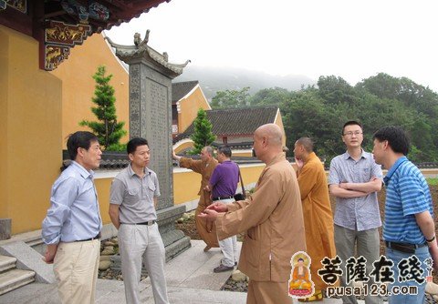 普陀山-普陀山佛协一行赴山中七座寺庵开展消防安全检查和财务指导工作