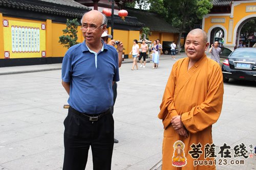 佛教-江苏省佛协领导、佛教寺院住持一行赴寒山寺指导交流工作