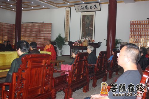 佛教-续建法师来上海寿安寺为惟觉法师闭关“护关”