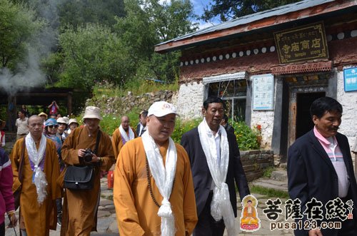 摄影-上海玉佛禅寺“慈爱·吉祥之旅”一行参访错宗寺