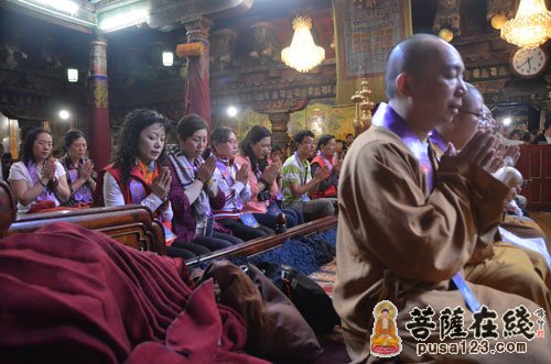 摄影-上海玉佛禅寺“慈爱·吉祥之旅”一行参拜甘丹寺、布达拉宫、大昭寺