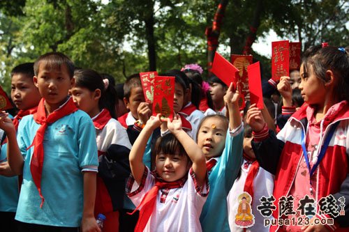 寒山寺-宗教慈善周　苏州佛协在寒山寺举办助学活动