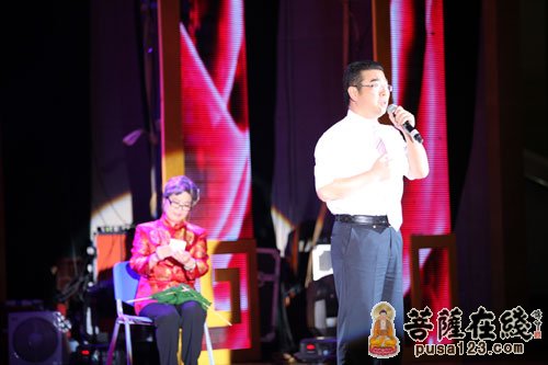 时政-果量法师参加昆山各界迎中秋庆国庆文艺汇演
