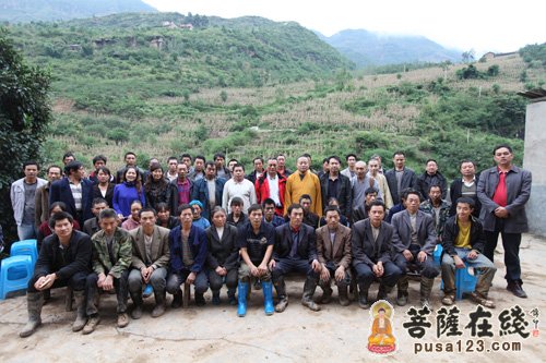 佛教-昆山市佛教协会慰问团赴彝良灾区慰问
