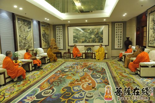 佛教-泰国代僧王代表参访上海玉佛禅寺