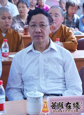 中共上海市委统战部原副部长,原上海市民族宗教委党组书记周富长(图片