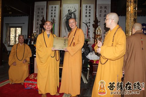 “南海观音普陀山寻根之旅代表团”参访天童禅寺