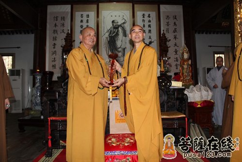 “南海观音普陀山寻根之旅代表团”参访天童禅寺