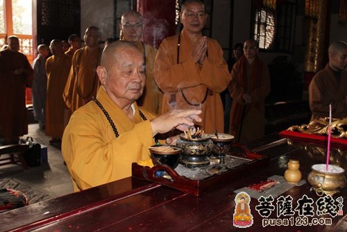 “南海观音普陀山寻根之旅代表团”参访天童禅寺