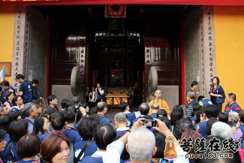 “南海观音普陀山寻根之旅代表团”参访天童禅寺