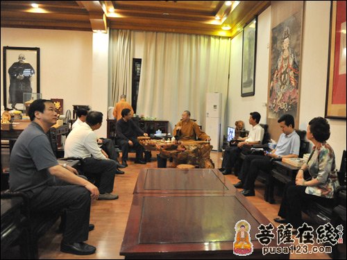 农业部副部长张桃林一行到南华禅寺参访