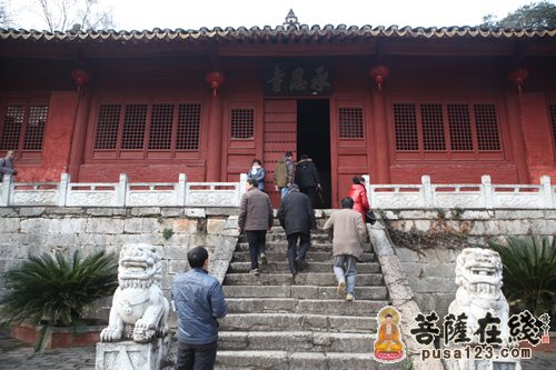 佛教-各地学者共聚襄阳 考察襄樊佛教