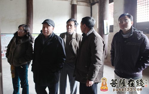 佛教-各地学者共聚襄阳 考察襄樊佛教
