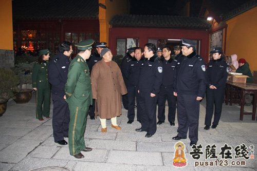 南京副市长、市公安局局长徐锦辉一行视察鸡鸣