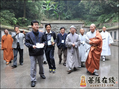 佛教-韩国佛教曹溪宗总务院长慈乘法师一行参访南华禅寺