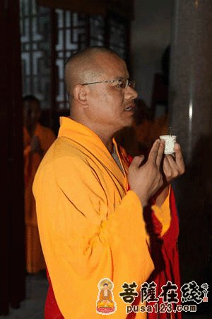 海南政协委员智法法师：打击假冒僧人 加强僧人监管