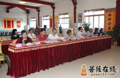 佛教-海南省佛教协会召开涉及寺庙管理有关问题学习讨论会