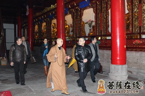 浙江省民宗委主任冯志礼视察宁波天童禅寺