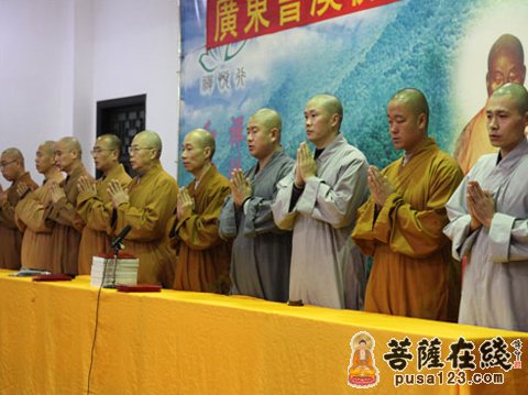 广东南华禅寺曹溪佛学院举行2013年春季开学典礼