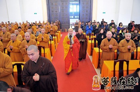 修定法师等出席讲座,全山各寺院僧众,中国佛学院普陀山学院学僧,随喜