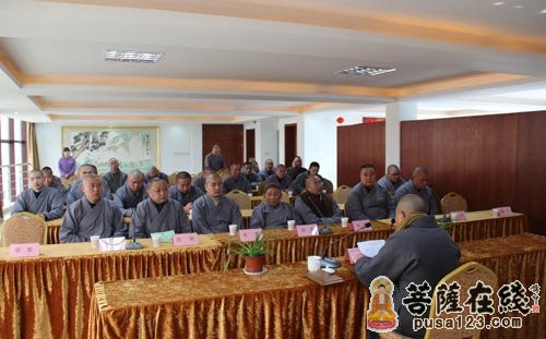 姑苏寒山寺举行圆执会议 秋爽大和尚出席