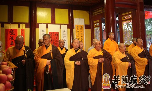 佛教-四川雅安市荥经县云峰寺举行清德长老退居仪式