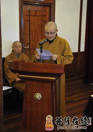 华东师大2010级宗教学本科班毕业典礼在玉佛禅寺举行