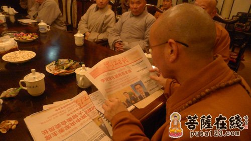 天童禅寺召开学习“两会”精神及2013工作部署会议