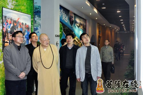 地球一小时-美丽两型 你我同行 圣辉大和尚出席地球一小时活动