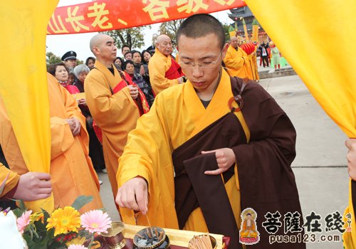 佛教-江阴苍山古寺举行玄祥法师晋院暨苍山古寺重建10周年庆典