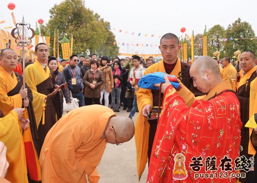 佛教-江阴苍山古寺举行玄祥法师晋院暨苍山古寺重建10周年庆典