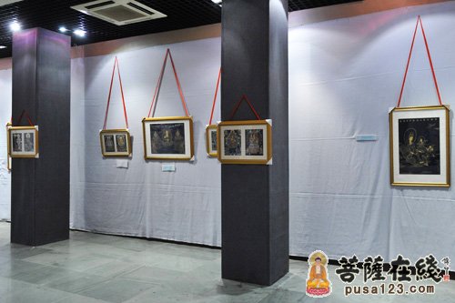 “以金入画” 上海玉佛禅寺“金光百福佛画展”