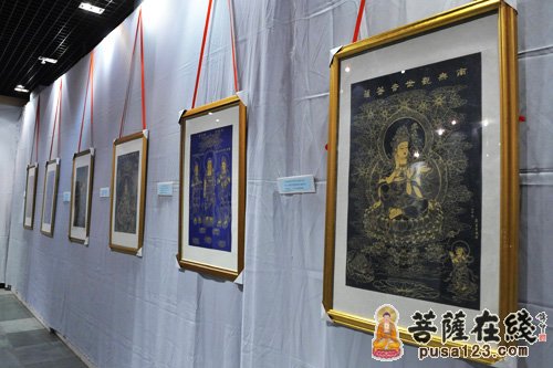 “以金入画” 上海玉佛禅寺“金光百福佛画展”