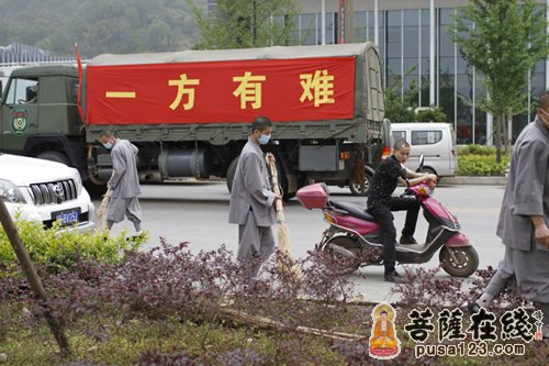 成都文殊院援震纪实3：物资筹集及震区服务