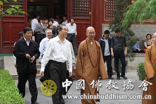 中国佛教协会-全国政协副主席马飚先生一行到中国佛教协会调研